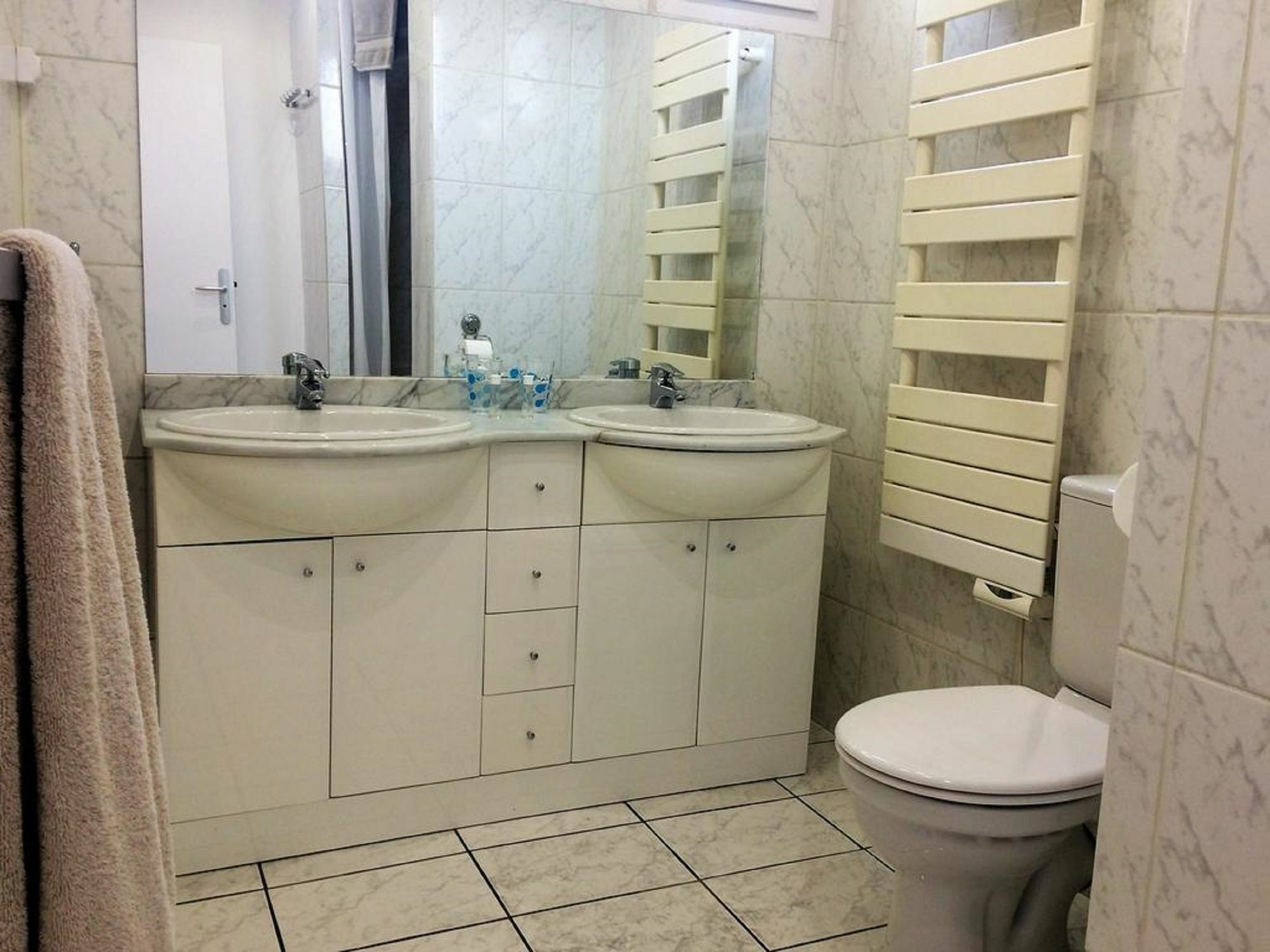 Residence Service Appart Hotel Clamart Buitenkant foto
